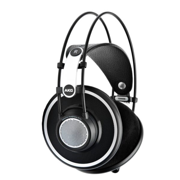 AKG K702 1